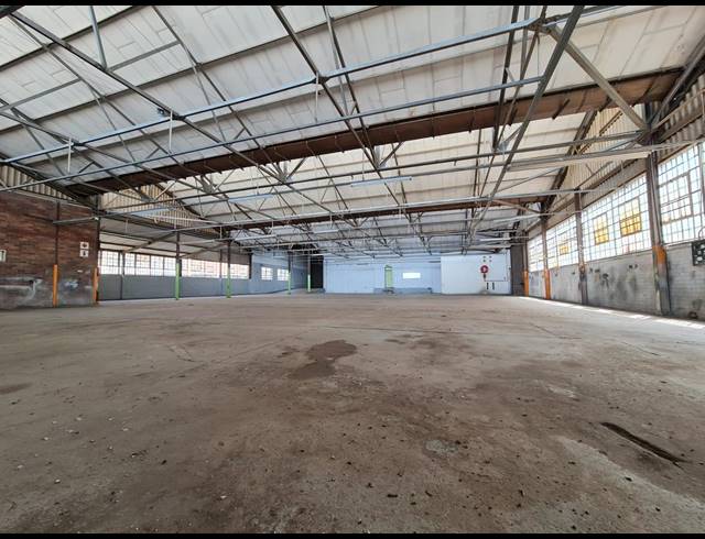 1,319M² WAREHOUSE TO LET IN BENROSE
